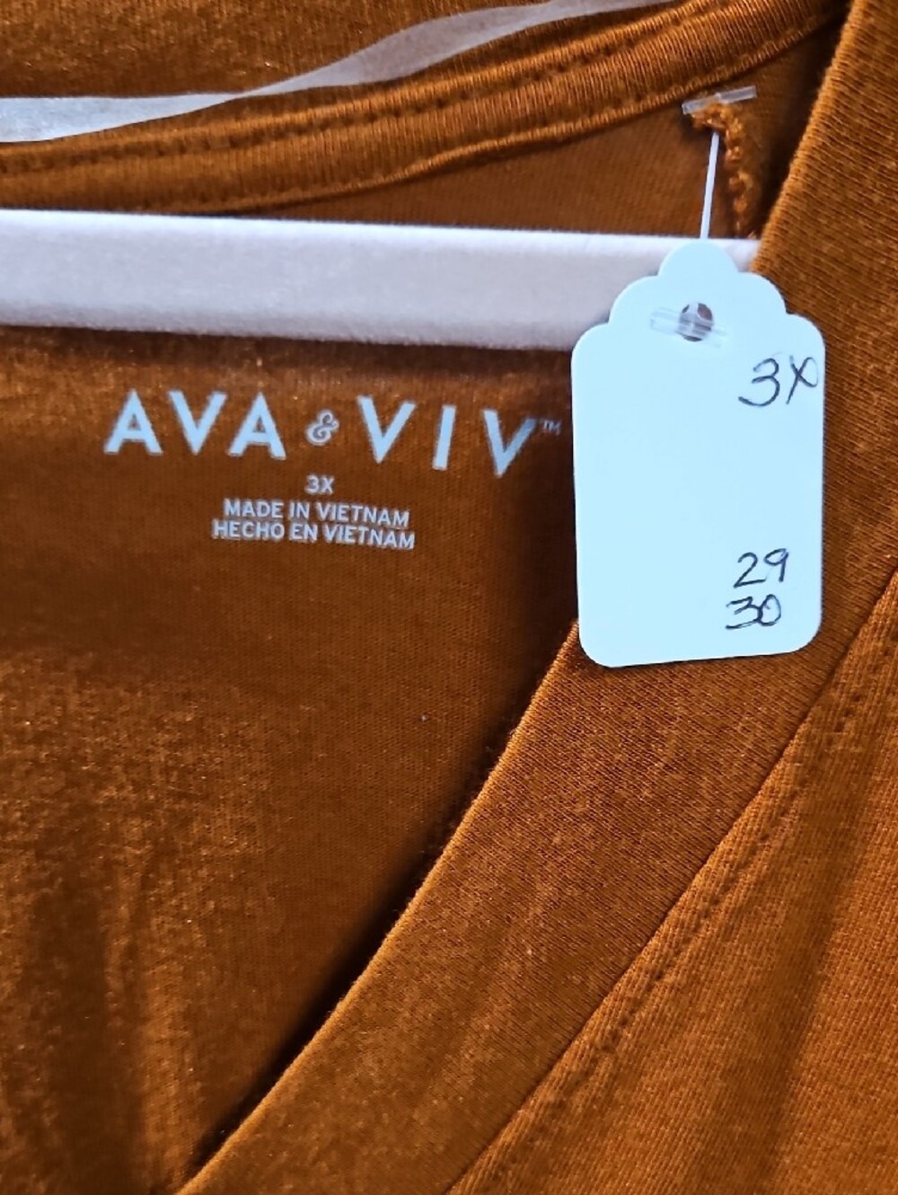 Ava & Viv Rust Orange V-Neck Long Sleeve Top - Picture 2 of 4